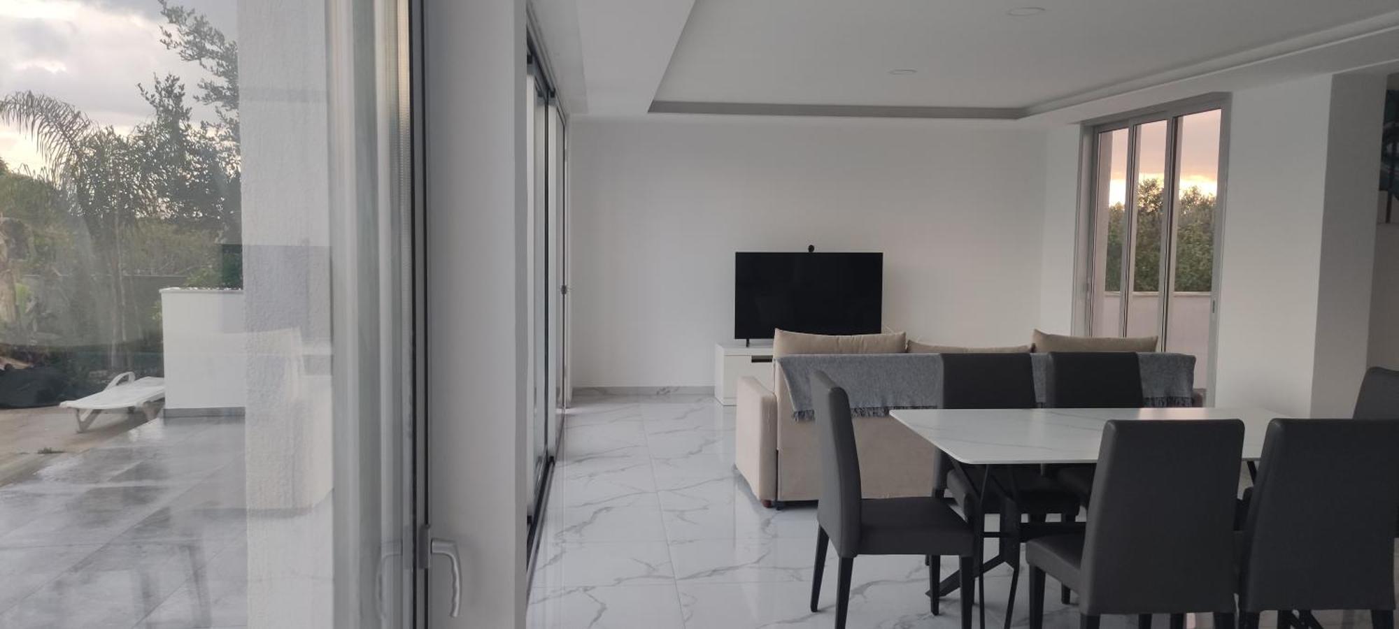 Kiti Village Villa, Cyprus, Salt-Water Pool, 6 Bedrooms, Larnaca Dış mekan fotoğraf
